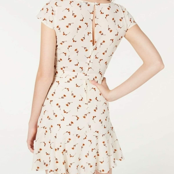 Trixxi Floral Wrap Dress - Picture 8 of 9